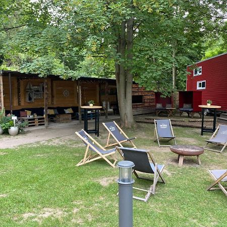 Tiny House Ems Im Pier9 Tiny House Hotel Hamm  Eksteriør bilde