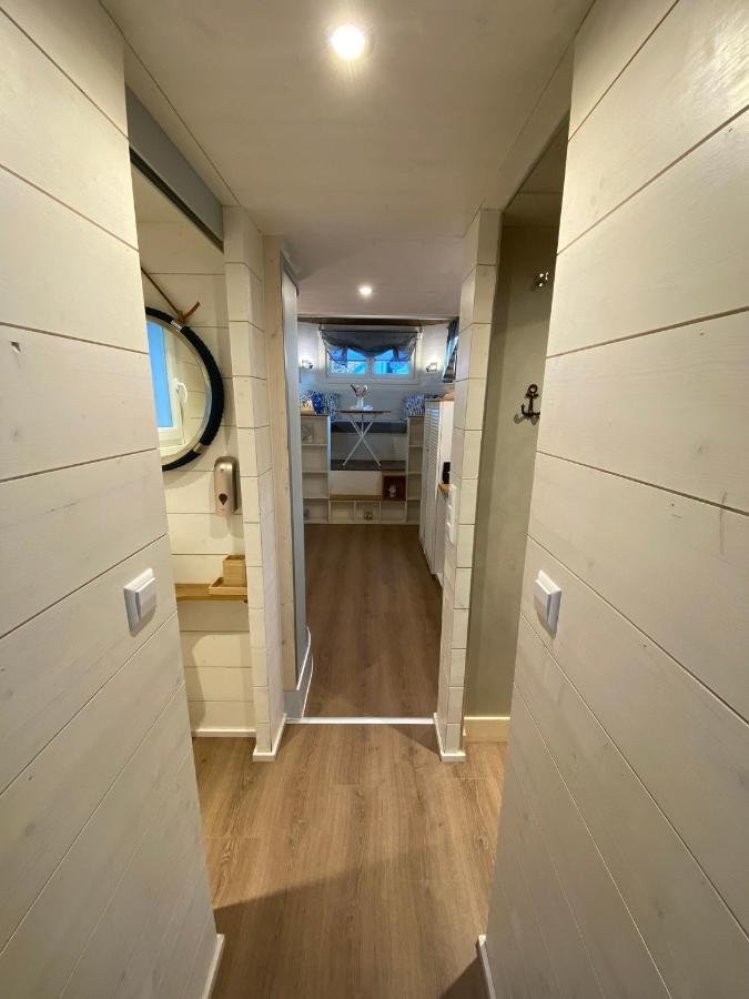 Tiny House Ems Im Pier9 Tiny House Hotel Hamm  Eksteriør bilde